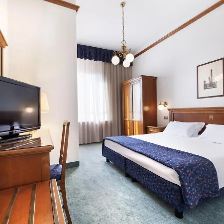 Palace Centro 3* Bologne